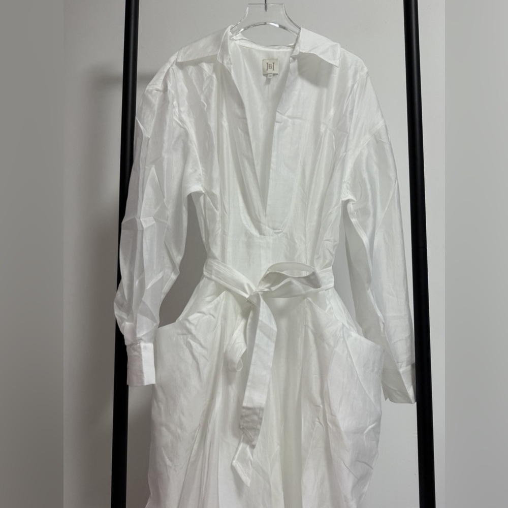 Helsa The Musee Midi Dress in White - Picture 6 of 9